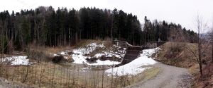 Fischbach-Hochwasserschutz neben dem Frenkenbergweg.jpg