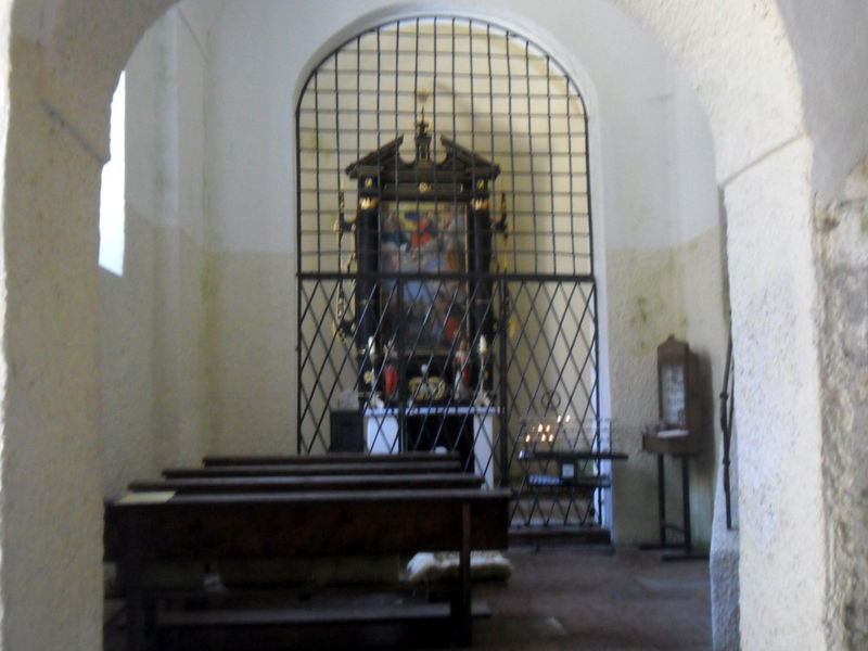 Datei:Falkensteinkirche, Altaransicht.jpg