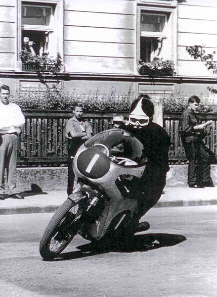 Datei:Magnus Manfred 01.jpg