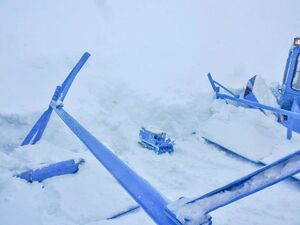 Großglockner Hochalpenstraße Schneeräumung 26. April 2016 05.jpg