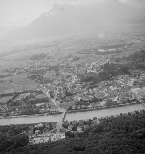 Salzburg Altstadt Hohensalzburg Nonntal Äusserer Stein 1950.jpg