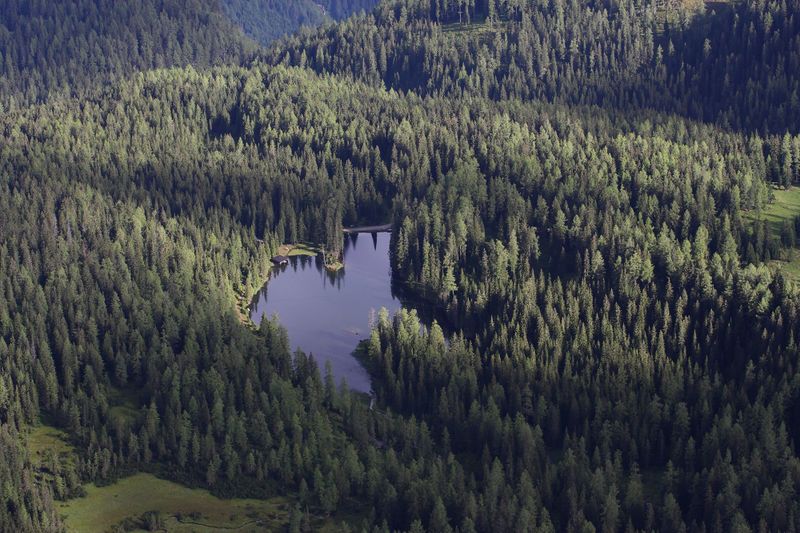 Datei:Tauernkarsee-seekarspitze 31300 2016-08-04.jpg
