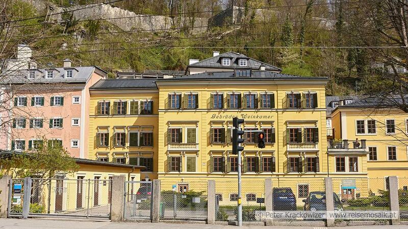 Datei:Wachswarenfabrik Gebrüder Weinkamer.jpg