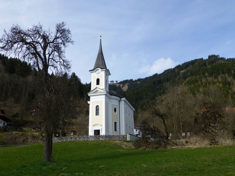 Datei:Filialkirche St. Leonhard, Aufhausen.jpg