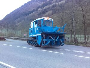 Großglockner Hochalpenstraße Schneeräumung 11 April 2016 01.jpg