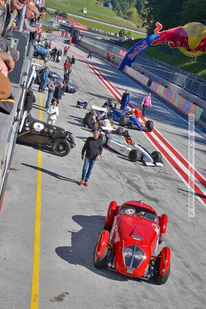 2025 10 03 Legends Grand Prix Salzburgring Boxen 17.jpg