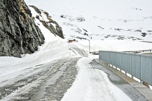 Großglockner Hochalpenstraße Schneeräumung 2025 08.jpg