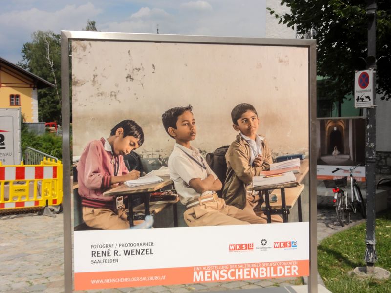 Datei:Menschenbilder in Hallein E.jpg