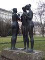 Nackte Bronze-Musikanten im Kurpark.jpg