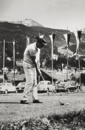 Toni Sailer 1969 Golfclub Gastein Ski Golf Competition.jpg