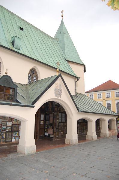 Datei:Altötting, Ausgang der Gnadenkapelle,.jpg