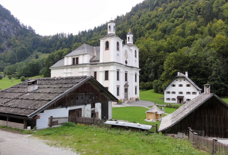 Datei:Maria Kirchenthal, Südansicht 2012.jpg
