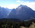 Hochkalter und Wimbachtal vom Hirscheck aus.jpg