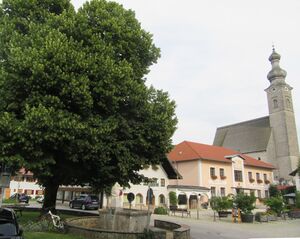 Dorfbrunnen in Anger.jpg