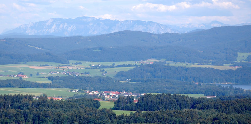 Datei:Weng, Ansicht vom Buchberg.jpg