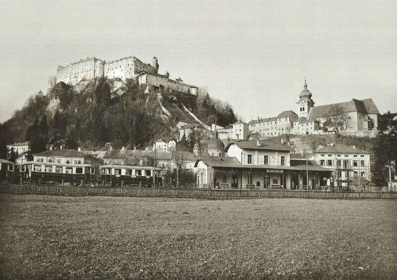 Datei:Haltestelle Künstlerhaus-Nonntal.jpg