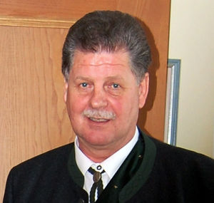 Josef Schrofner Porträt.jpg