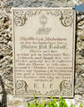 Priestergrab in Schleedorf A.jpg