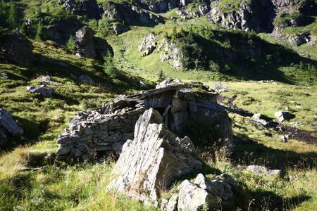 Draumörtnhütte gralatisee 33973 2016-08-25.jpg