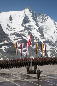 Grossglockner Angelobung 05.jpg