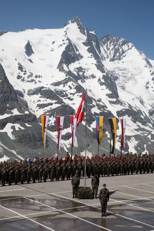 Grossglockner Angelobung 05.jpg