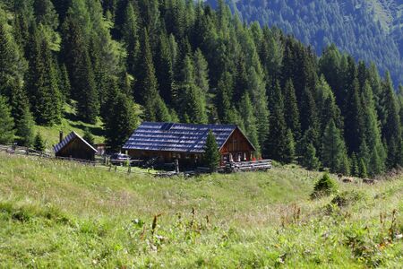 Toni Mörtl Hütte 29729 2016-07-10.jpg