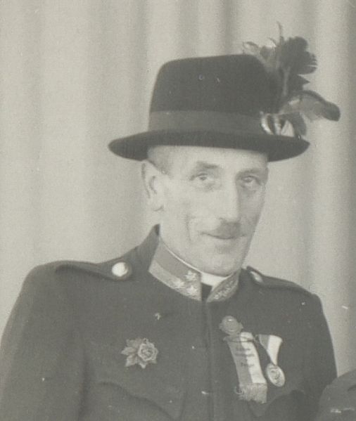 Datei:Andreas Karl, ehem. Spieß.jpg