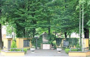 Kriegerdenkmal Oberndorf.jpeg