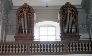 Orgel in der Walfahrtskirche Maria Kirchenthal.jpg