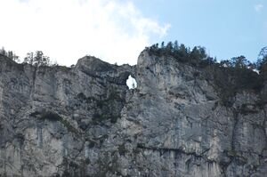 Drachenloch, Zoomaufnahme.JPG