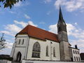 Pfarrkirche Leobendorf, Westansicht.JPG