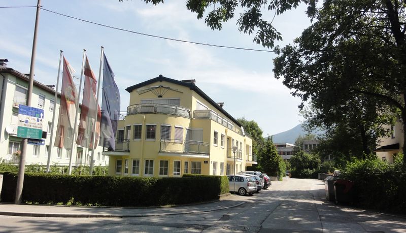 Datei:Viktor-Keldorfer-Straße.jpg