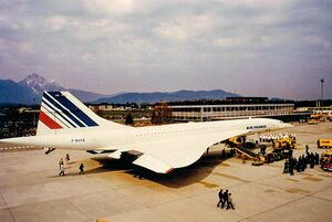 Concorde Erstlandung am Flughafen Salzburg 1984.jpg