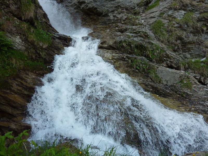 Datei:Oberer Hirzbachfall.jpg