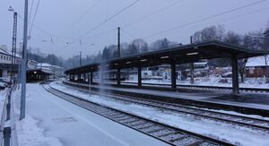 Bahnsteige am Hauptbahnhof Berchtesgaden.JPG