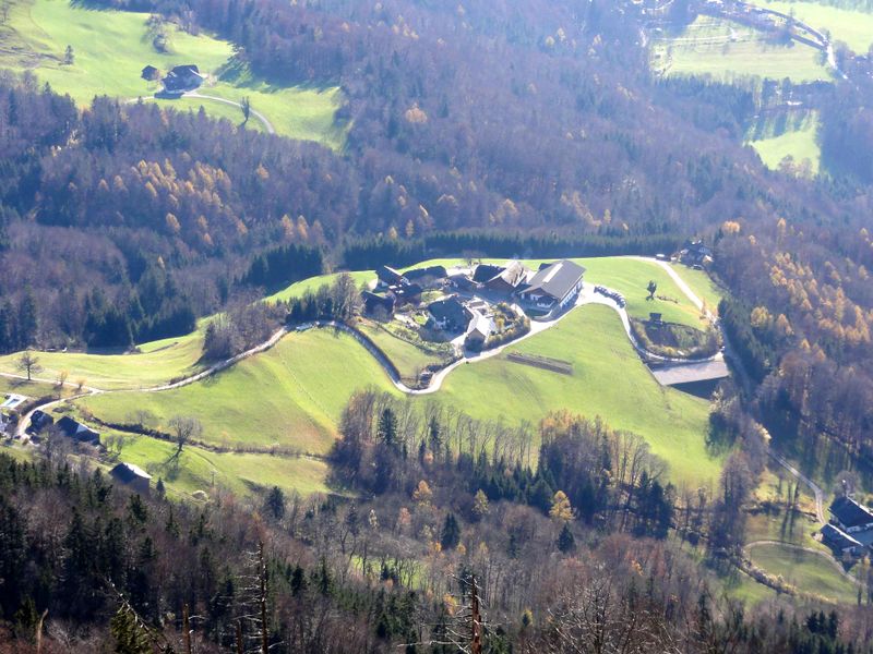 Datei:Gänsbrunnhöfe am Gaisberg.jpg