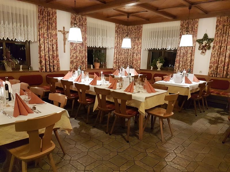 Datei:Gasthof Neuhofen 3.jpg