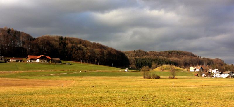 Datei:Höfe Gaisbichl und Weingarten.jpg