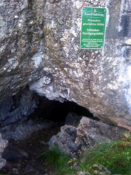 Datei:Schlenken-Durchgangshöhle 03.jpg