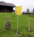 Wegweiser auf der Genneralm.jpg