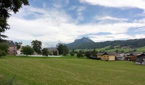 Dechanthof mit Schober.JPG