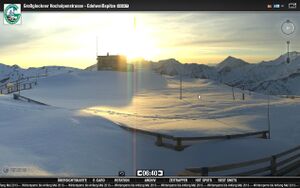 Grossglockner Hochalpenstrasse Schneeraeumung 2013 77.jpg