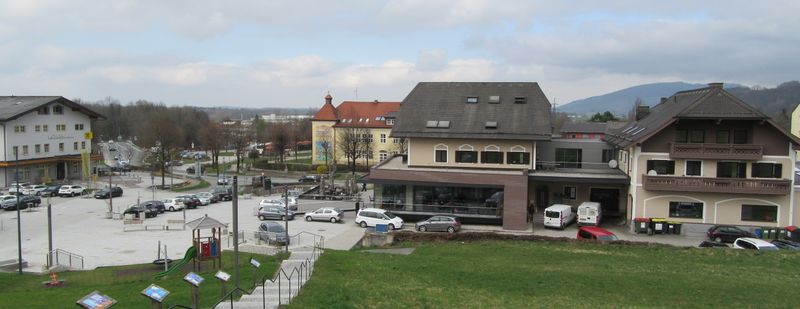Datei:Cafe Rösslhuber, Bergheim.jpg