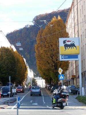 Gabelsbergerstraße, westlicher Beginn beim Nelböck-Viadukt.jpg