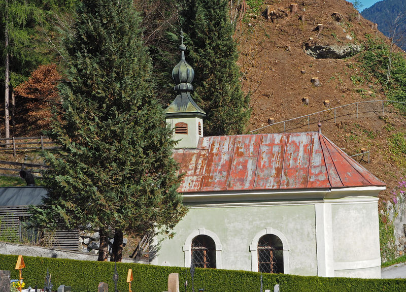 Datei:Schwarzach Friedhofskapelle 01.jpg