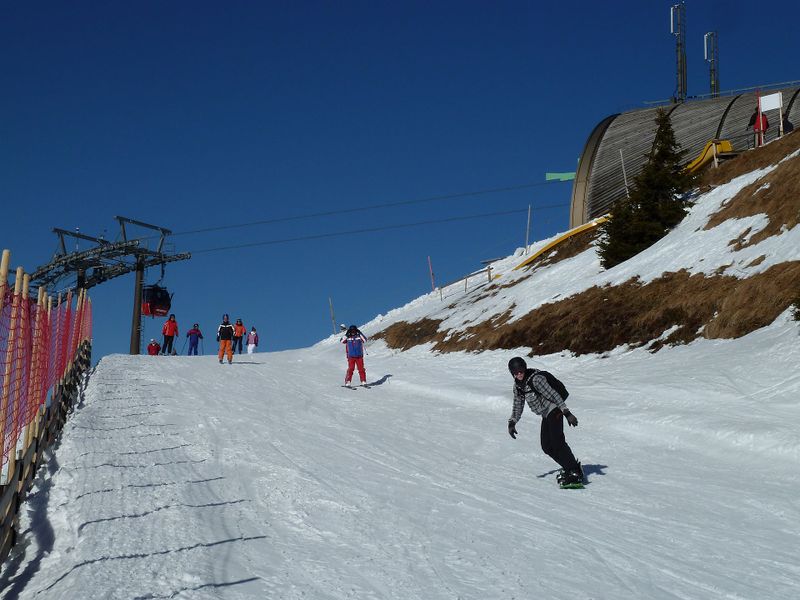 Datei:Bergstation 7.jpg