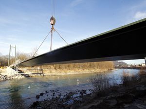 Salzachsteg Süd Brückenschlag Ratzer.jpg