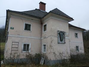 Schloss Guggenthal, Nordseite.jpg