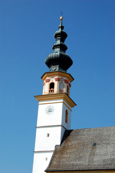 Datei:St.Leonhard am Wonneberg, Turmansicht.jpg