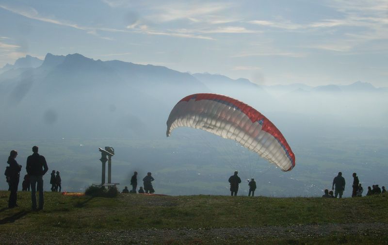 Datei:Gaisberg, Paragleitereldorado.jpg